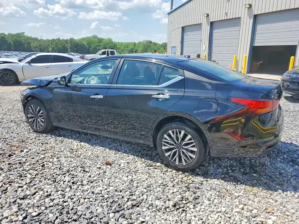 1N4BL4DW8SN322886 2025 NISSAN ALTIMA - Image 2
