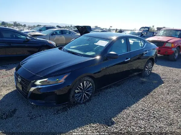 1N4BL4DW8SN332771 2025 NISSAN ALTIMA - Image 2