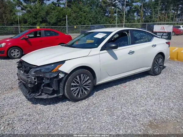 1N4BL4DW8SN345374 2025 NISSAN ALTIMA - Image 2