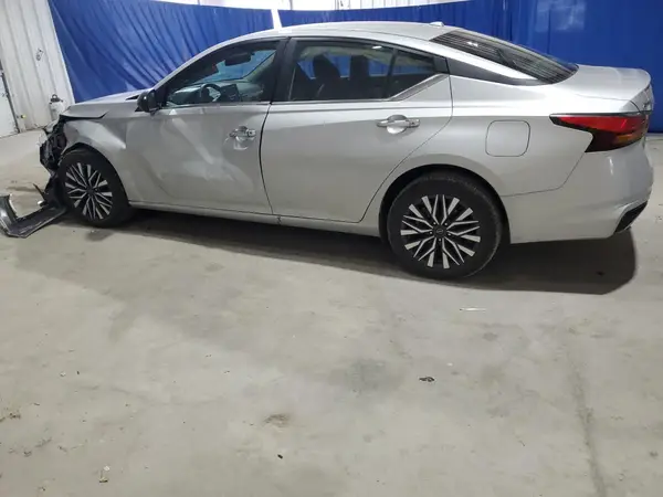 1N4BL4DW8SN360036 2025 NISSAN ALTIMA - Image 2