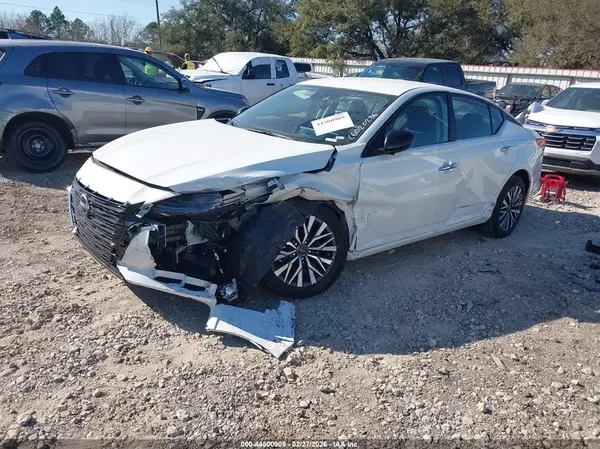 1N4BL4DW8SN414189 2025 NISSAN ALTIMA - Image 2
