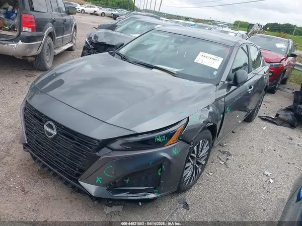 1N4BL4DW8TN317043 2026 NISSAN ALTIMA - Image 2