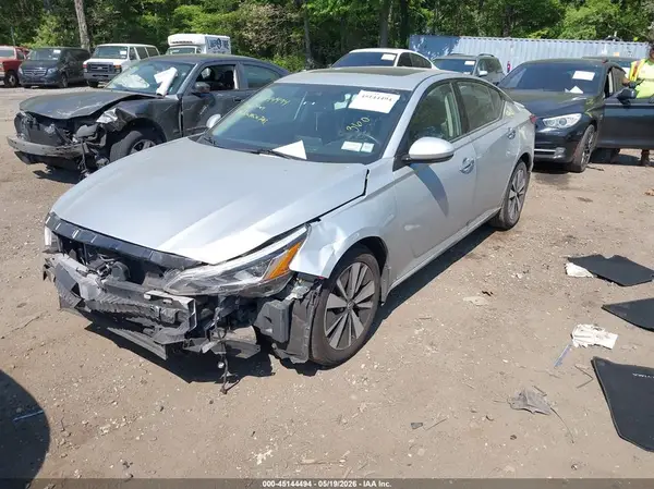 1N4BL4DW9KC137273 2019 NISSAN ALTIMA - Image 2