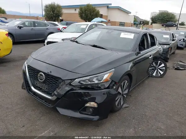1N4BL4DW9KN303439 2019 NISSAN ALTIMA - Image 2