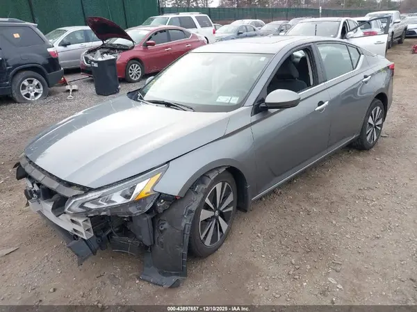 1N4BL4DW9KN304459 2019 NISSAN ALTIMA - Image 2