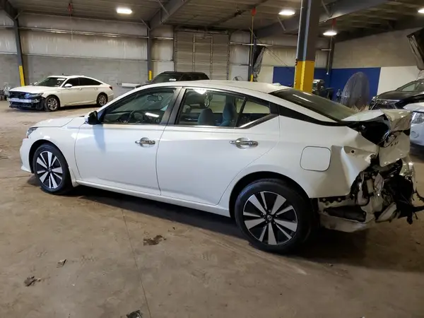 1N4BL4DW9NN326966 2022 NISSAN ALTIMA - Image 2