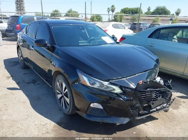 1N4BL4DW9NN384740 2022 NISSAN ALTIMA - Image 1