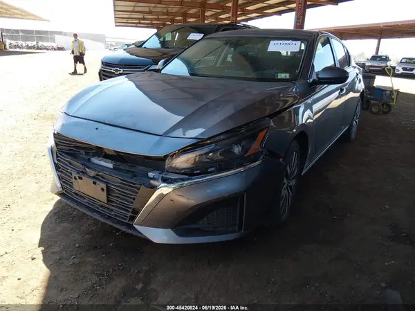 1N4BL4DW9PN358271 2023 NISSAN ALTIMA - Image 2