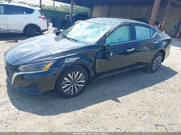 1N4BL4DW9PN363146 2023 NISSAN ALTIMA - Image 2