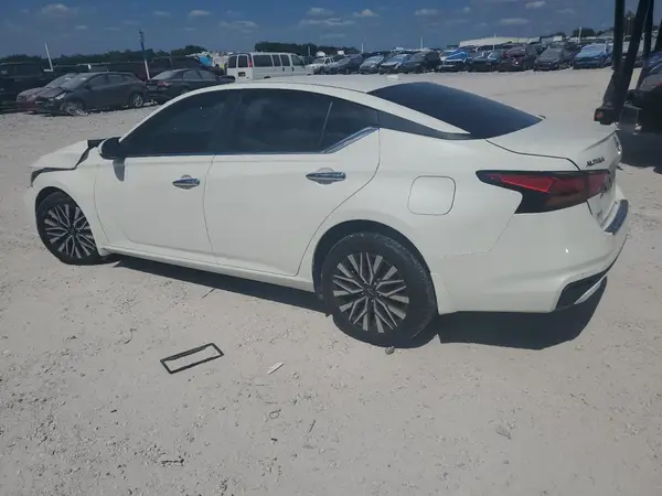1N4BL4DW9PN399516 2023 NISSAN ALTIMA - Image 2