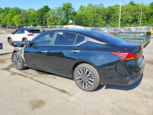 1N4BL4DW9PN409235 2023 NISSAN ALTIMA - Image 2
