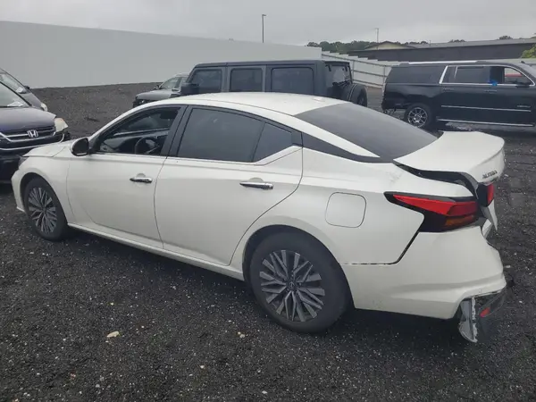 1N4BL4DW9PN410787 2023 NISSAN ALTIMA - Image 2