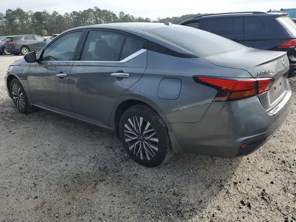 1N4BL4DW9PN411695 2023 NISSAN ALTIMA - Image 2