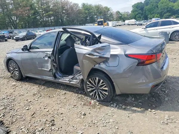 1N4BL4DW9PN421725 2023 NISSAN ALTIMA - Image 2
