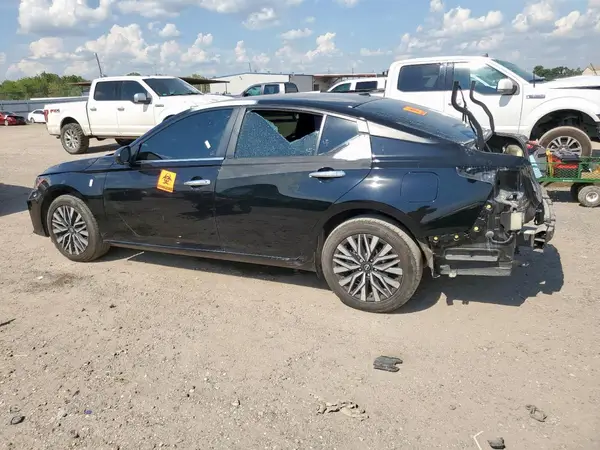 1N4BL4DW9RN340629 2024 NISSAN ALTIMA - Image 2