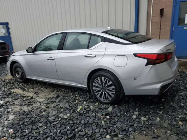 1N4BL4DW9RN359388 2024 NISSAN ALTIMA - Image 2