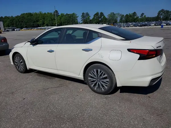 1N4BL4DW9RN394450 2024 NISSAN ALTIMA - Image 2