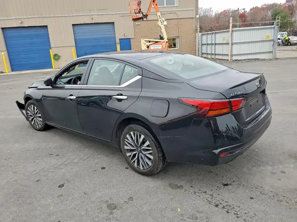 1N4BL4DW9SN322346 2025 NISSAN ALTIMA - Image 2