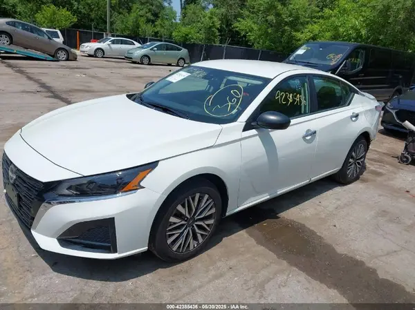 1N4BL4DW9SN362569 2025 NISSAN ALTIMA - Image 2