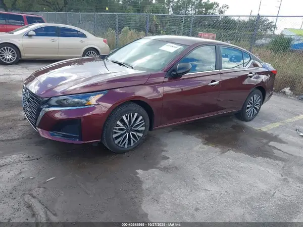 1N4BL4DW9SN375922 2025 NISSAN ALTIMA - Image 2