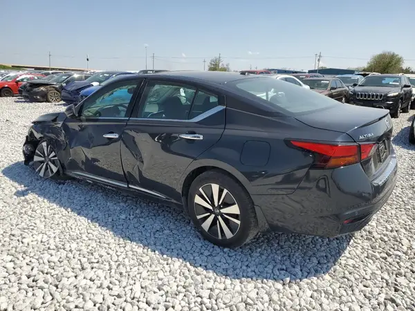 1N4BL4DWXKN318175 2019 NISSAN ALTIMA - Image 2
