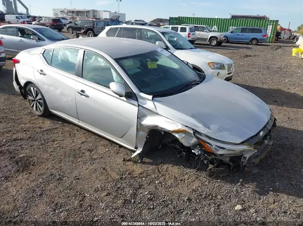 1N4BL4DWXNN313269 2022 NISSAN ALTIMA - Image 1