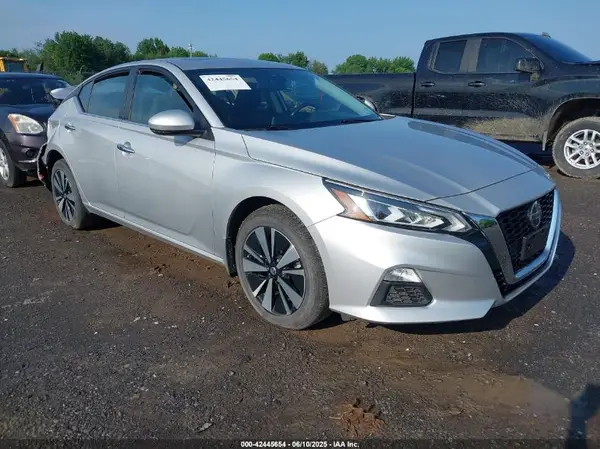 1N4BL4DWXNN332954 2022 NISSAN ALTIMA - Image 1