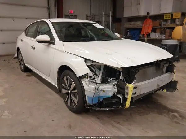 1N4BL4DWXNN335580 2022 NISSAN ALTIMA - Image 1