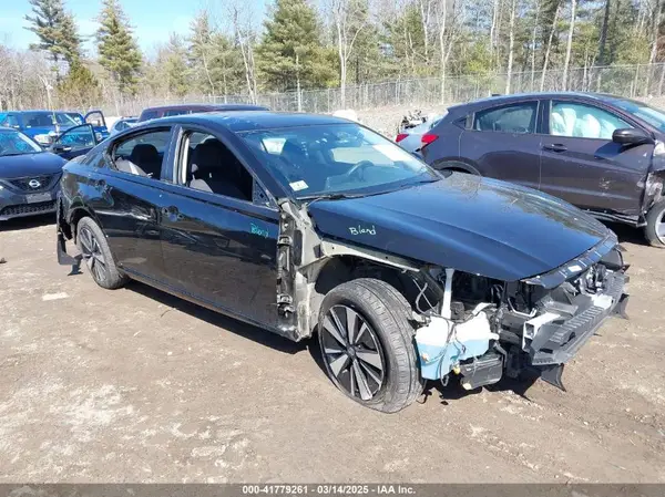 1N4BL4DWXNN381832 2022 NISSAN ALTIMA - Image 1