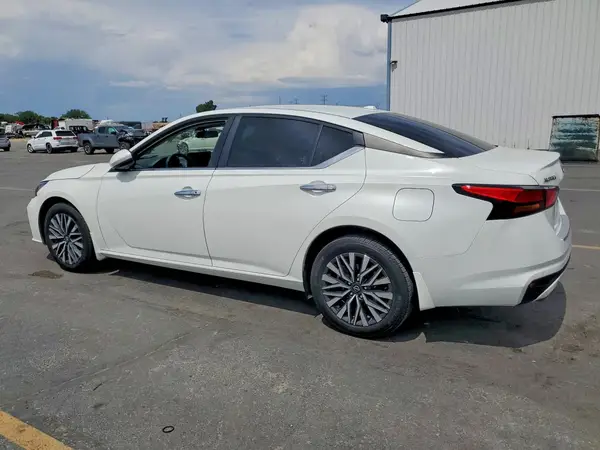 1N4BL4DWXPN333475 2023 NISSAN ALTIMA - Image 2