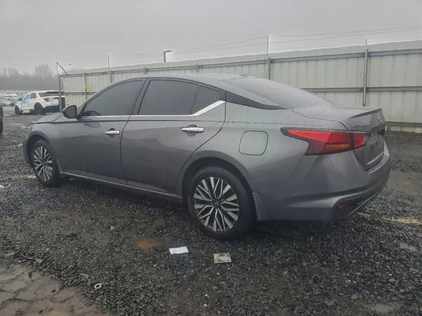 1N4BL4DWXRN324021 2024 NISSAN ALTIMA - Image 2