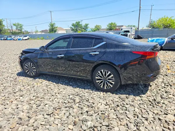 1N4BL4DWXRN348366 2024 NISSAN ALTIMA - Image 2