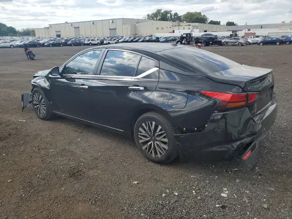 1N4BL4DWXRN366740 2024 NISSAN ALTIMA - Image 2