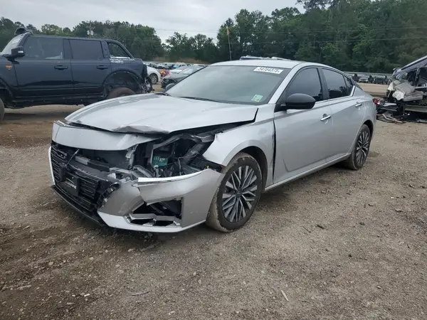 1N4BL4DWXRN420912 2024 NISSAN ALTIMA - Image 1