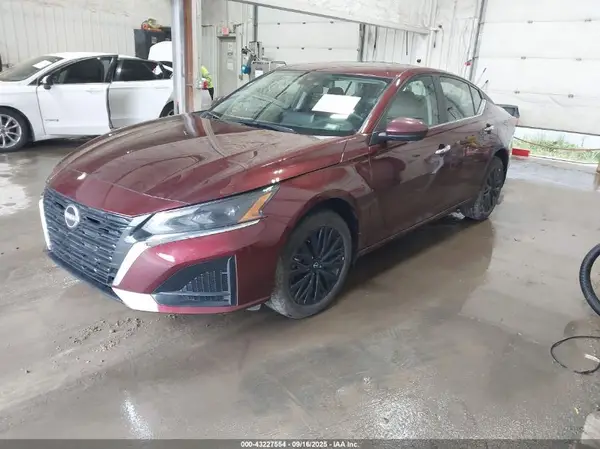 1N4BL4DWXSN375315 2025 NISSAN ALTIMA - Image 2