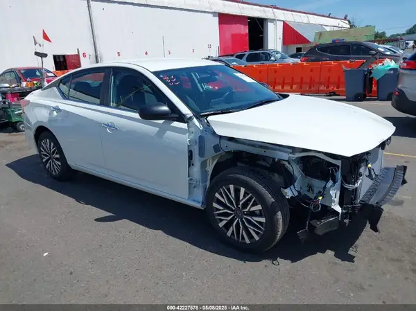 1N4BL4DWXSN388243 2025 NISSAN ALTIMA - Image 1