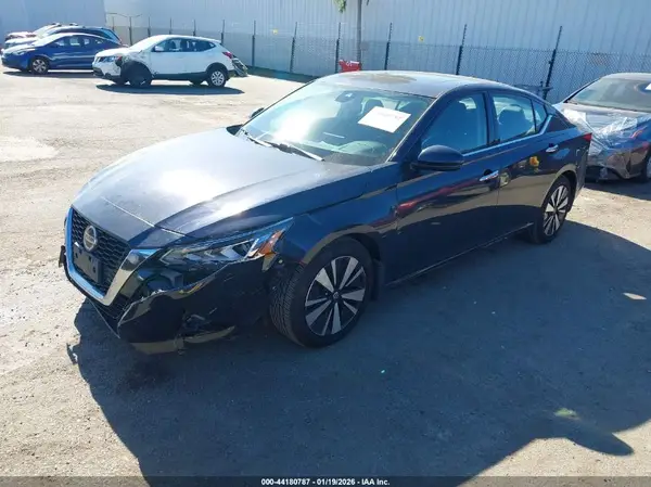 1N4BL4EV0KC103860 2019 NISSAN ALTIMA - Image 2