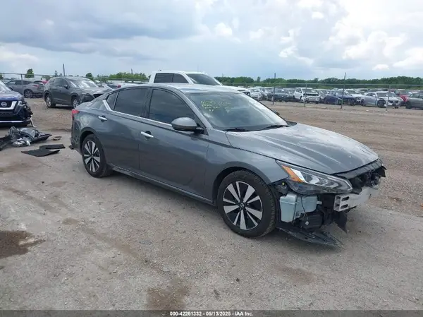 1N4BL4EV0KC123655 2019 NISSAN ALTIMA - Image 1