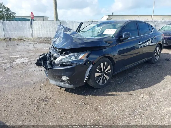 1N4BL4EV0KC160835 2019 NISSAN ALTIMA - Image 2