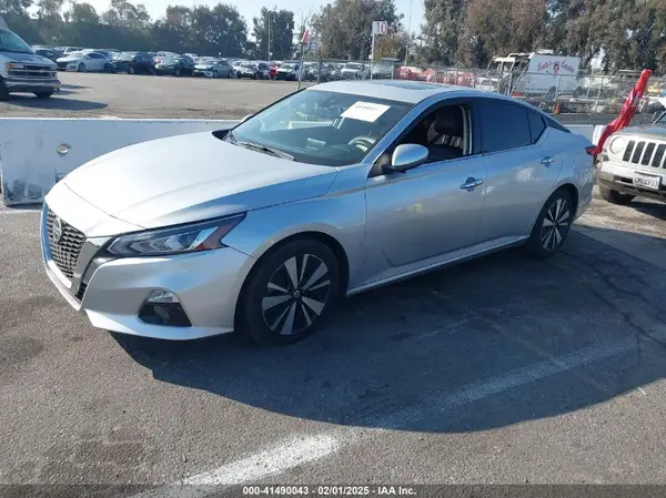 1N4BL4EV0KC200167 2019 NISSAN ALTIMA - Image 2