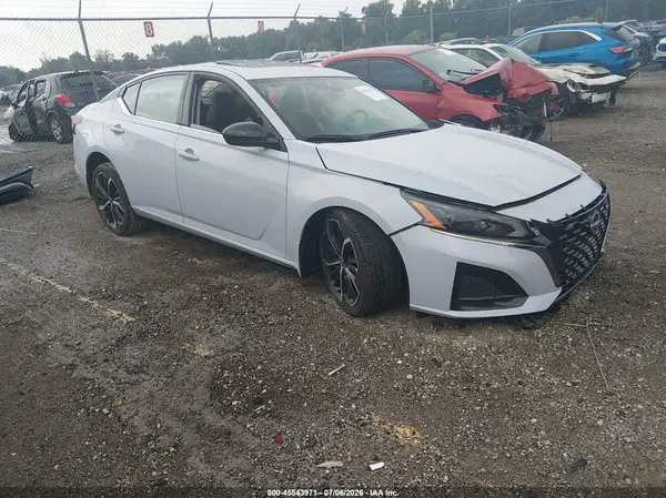 1N4BL4EV0LC156527 2020 NISSAN ALTIMA - Image 1