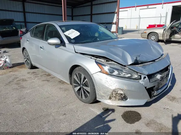 1N4BL4EV0LC208111 2020 NISSAN ALTIMA - Image 1