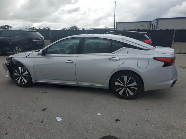 1N4BL4EV0MN351548 2021 NISSAN ALTIMA - Image 2