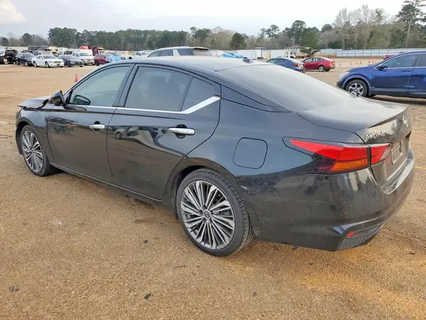 1N4BL4EV0PN352204 2023 NISSAN ALTIMA - Image 2