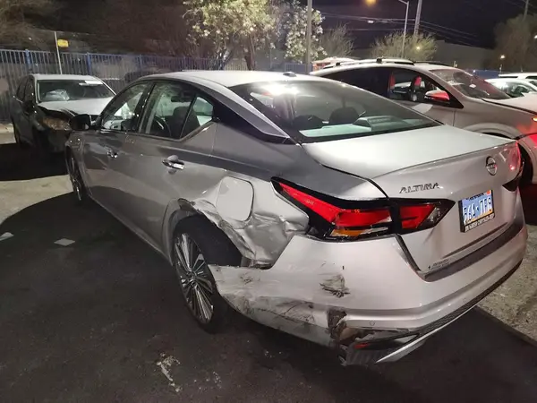 1N4BL4EV0PN352929 2023 NISSAN ALTIMA - Image 2