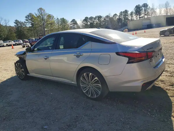1N4BL4EV0PN359931 2023 NISSAN ALTIMA - Image 2
