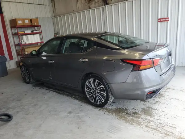1N4BL4EV0PN373599 2023 NISSAN ALTIMA - Image 2