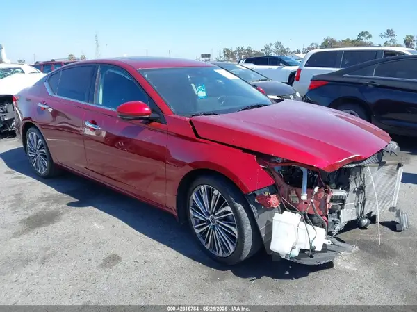 1N4BL4EV0PN400946 2023 NISSAN ALTIMA - Image 1