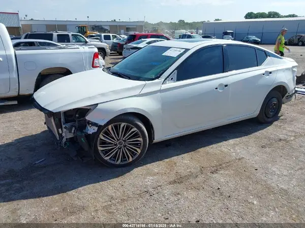 1N4BL4EV0RN314023 2024 NISSAN ALTIMA - Image 2