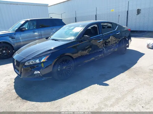 1N4BL4EV1KC106024 2019 NISSAN ALTIMA - Image 2